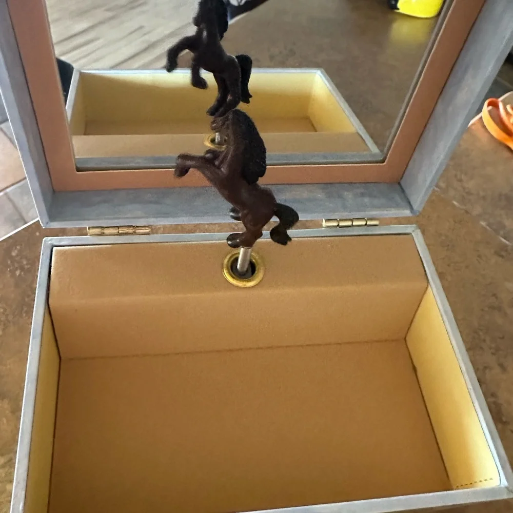 Horse Jewelry Box with Mirror - Picture 2 of 11